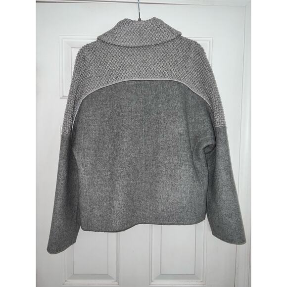 Vince Grey Boucle Blocked Wool Coat - size M - Picture 2 of 7